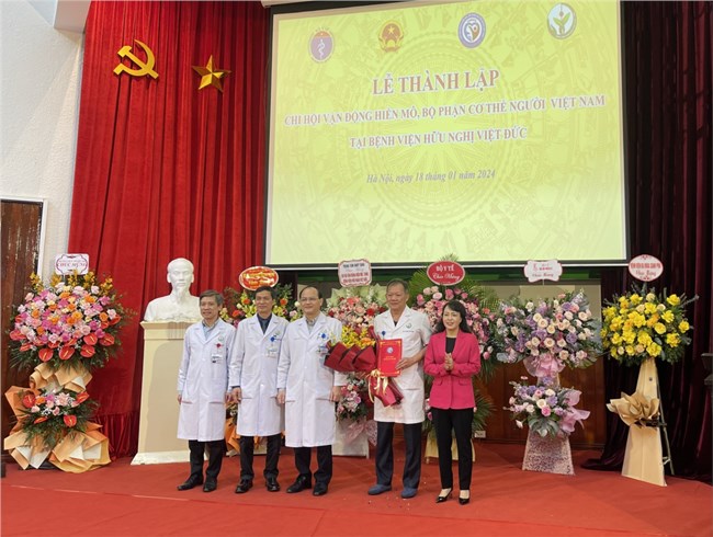 Trong 1 tháng Bệnh viện Việt Đức vận động được 4 ca chết não hiến tạng (18/01/2024)