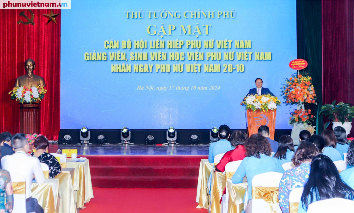 Thủ tướng Chính phủ Phạm Minh Chính đến thăm, gặp mặt cán bộ hội LHPN Việt Nam (17/10/2024)