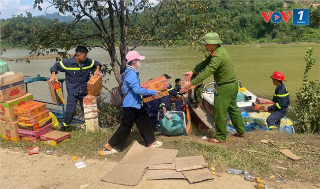 Bắc Kạn: Phân bổ hơn 263 tấn hàng hóa đến người dân bị ảnh hưởng bão số 3 (29/10/2024)