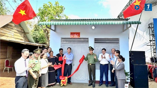 An cư lạc nghiệp trong những ngôi nhà nghĩa tình (09/10/2024)