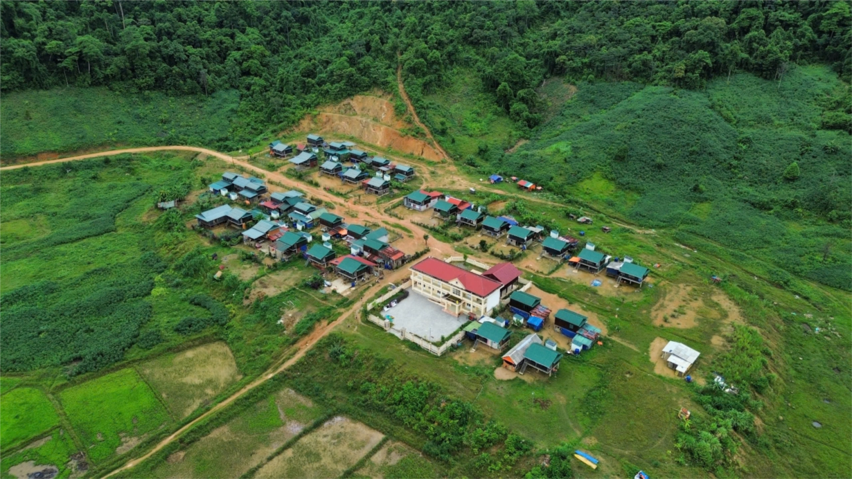 Đổi thay trên bản tái định cư của đồng bào biên giới sau trận lũ quét lịch sử (9/10/2024)
