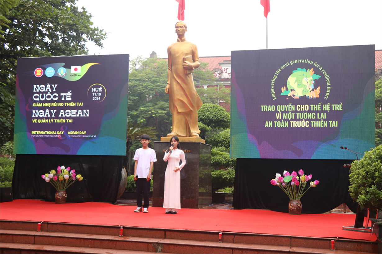 Đa dạng hình thức truyền thông để ứng phó thiên tai (18/10/2024)