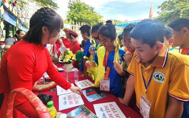 Tìm hiểu lịch sử qua các trò chơi: Xu hướng mới thu hút du khách (27/10/2024)