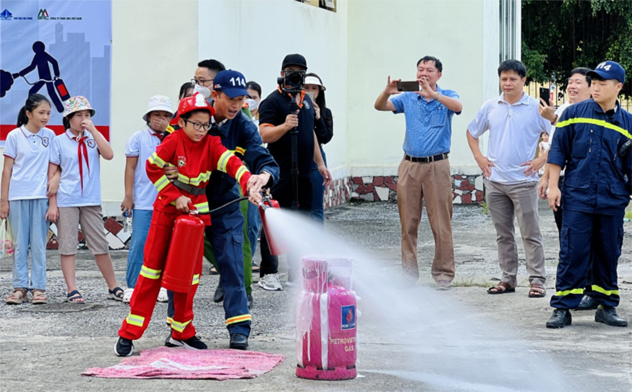 Trải nghiệm, thực hành- Giải pháp nâng cao kỹ năng phòng cháy, chữa cháy cho người dân (17/10/2024)