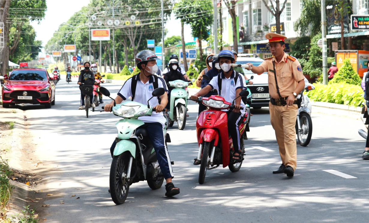 Sóc Trăng: Tăng cường đảm bảo TTATGT cho lứa tuổi học sinh (28/10/2024)