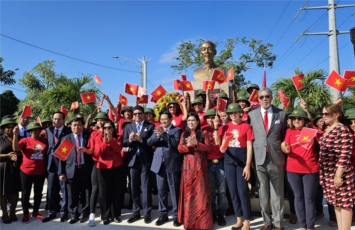 Tượng đài Chủ tịch Hồ Chí Minh tại Dominicana là biểu tượng sáng ngời về tình đoàn kết, hữu nghị giữa hai nước (22/11/2024)