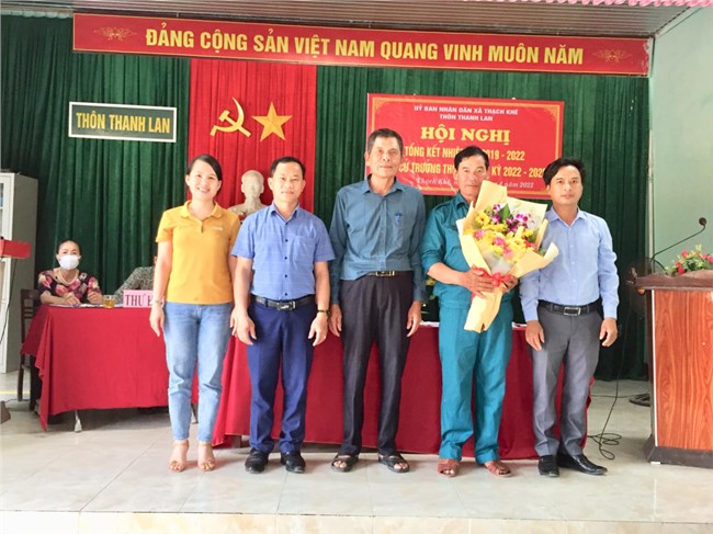 Đạo đức cách mạng là gốc rễ của người cán bộ, đảng viên (12/11/2024)