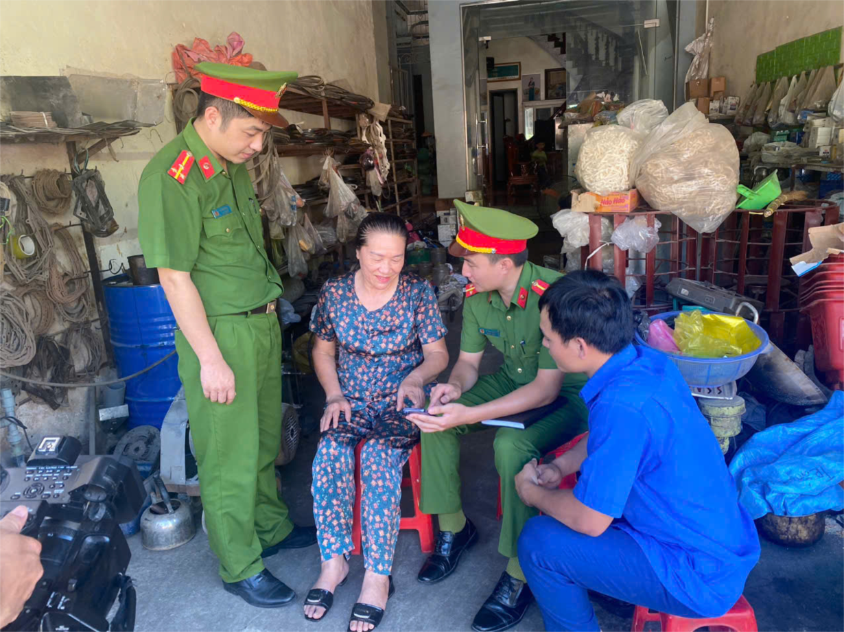 Công an Thanh Hóa đẩy mạnh thực hiện đề án 06 (21/11/2024)