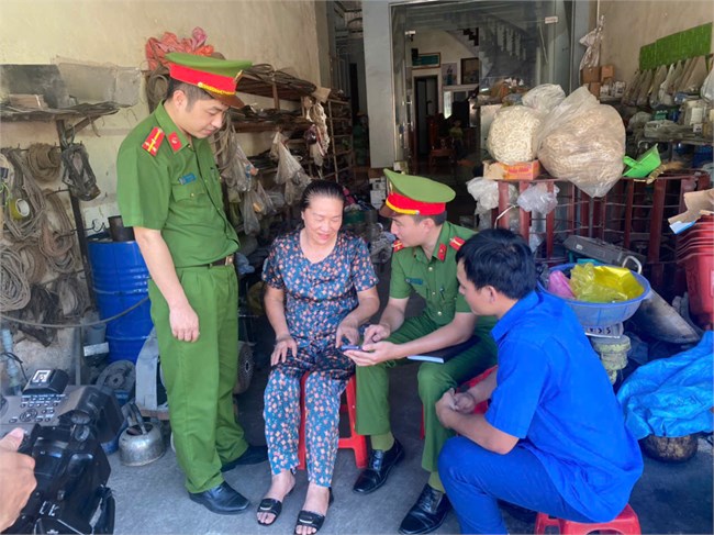 Công an Thanh Hóa đẩy mạnh thực hiện đề án 06 (21/11/2024)