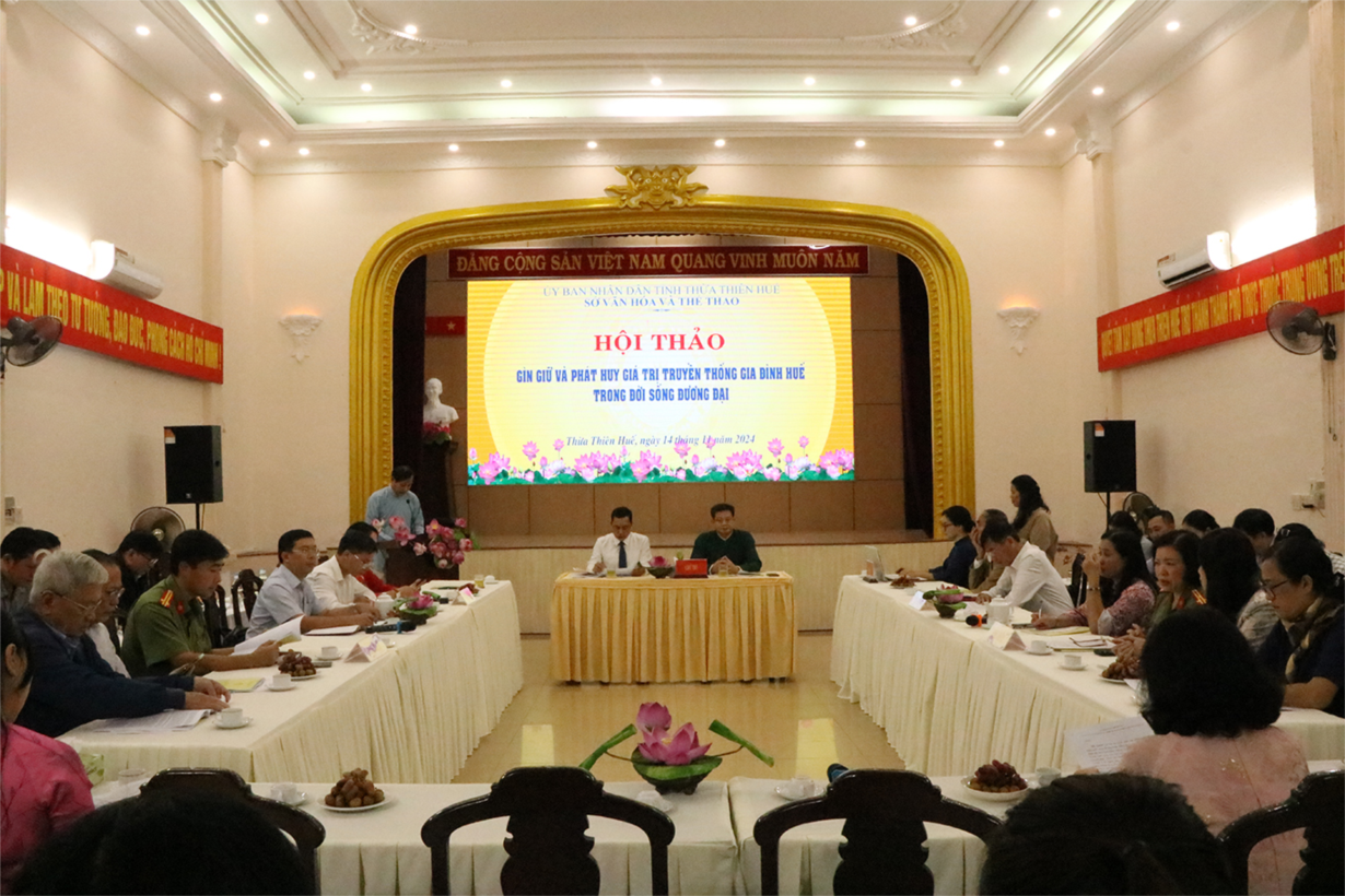 Giữ gìn, phát huy giá trị truyền thống “gia đình Huế” (14/11/2024)