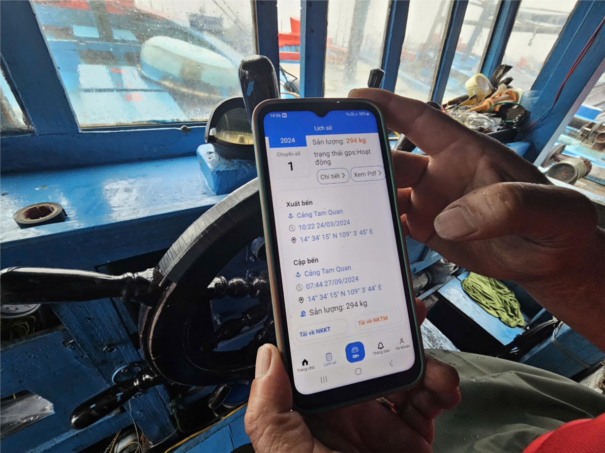 Nhật ký khai thác thủy sản điện tử giúp ngư dân kiểm soát tốt từng chuyến biển (13/11/2024)