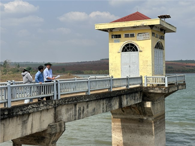 Đắk Lắk tăng cường các biện pháp ứng phó với mưa lũ (24/12/2024)