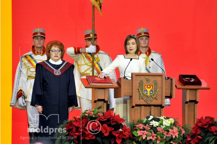 Bà Maia Sandu tuyên thệ nhậm chức Tổng thống Moldova nhiệm kỳ 2, tái khẳng định nguyện vọng gia nhập EU (25/12/2024)