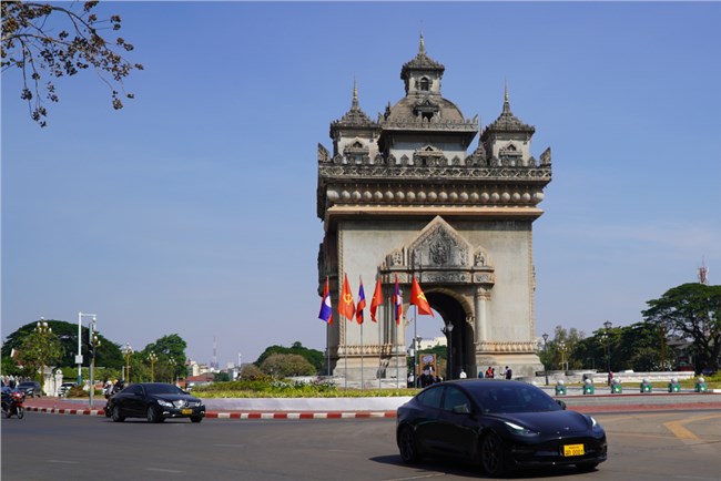 Lào đạt được nhiều thành tựu phát triển đáng tự hào (02/12/2024)