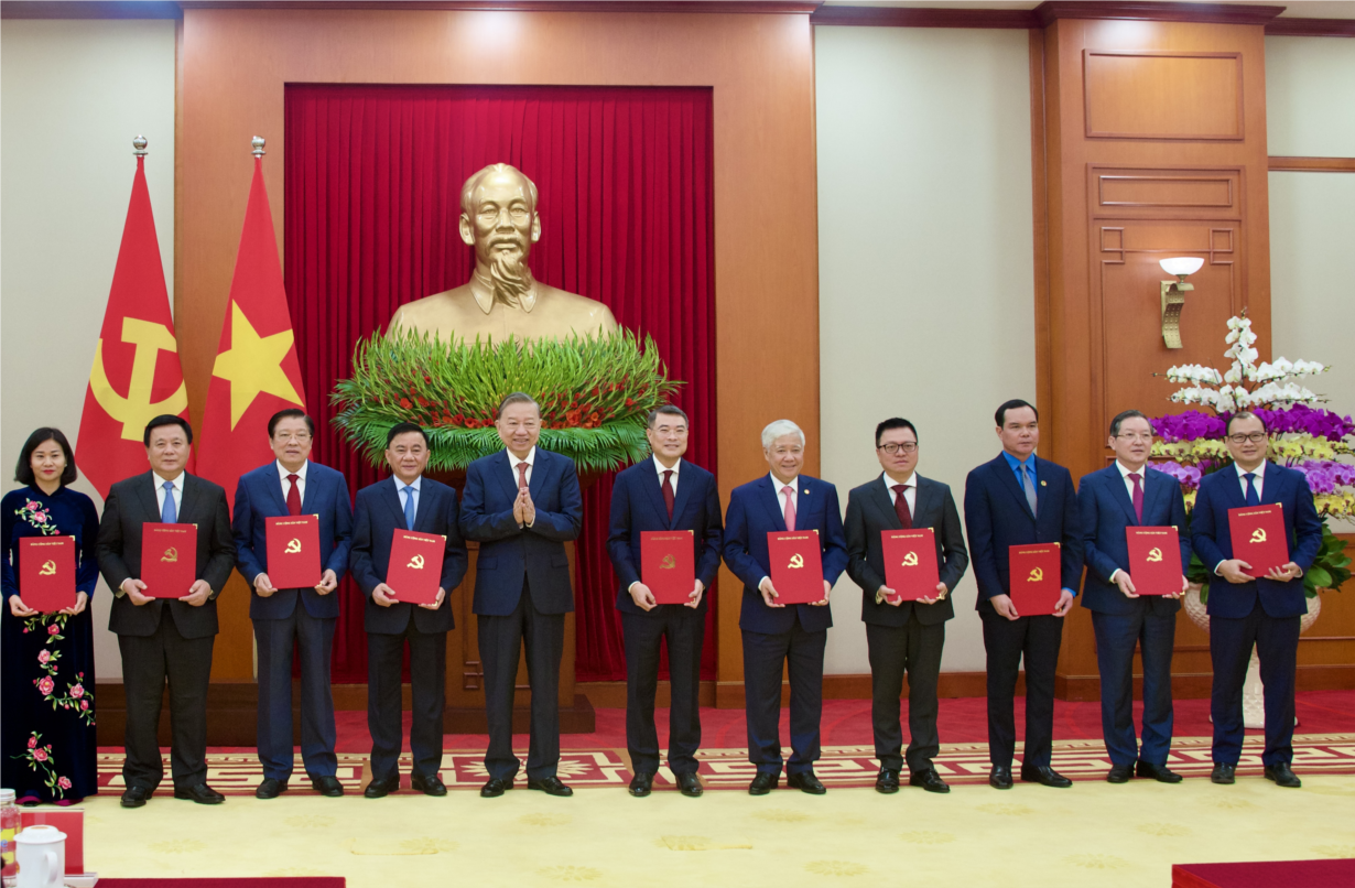 Tổng Bí thư Tô Lâm dự lễ công bố Quyết định của Bộ Chính trị về chức năng nhiệm vụ của 13 cơ quan Ban Đảng (30/12/2024)