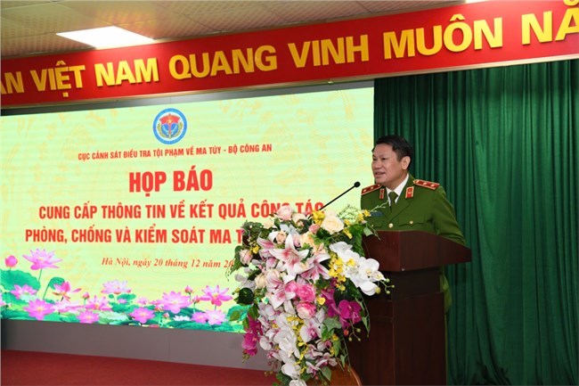 Xuất hiện nhiều loại ma tuý núp bóng vào các đồ uống, thuốc lá điện tử (20/12/2024)