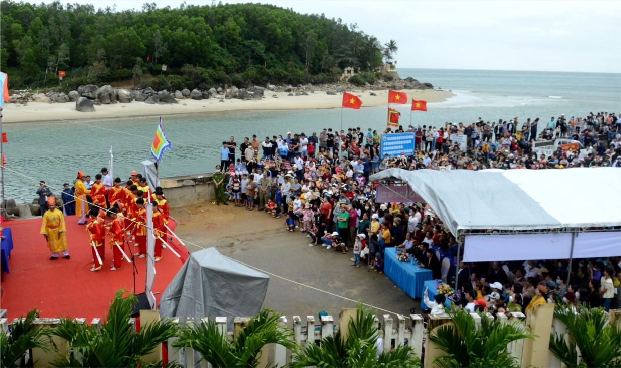 THỜI SỰ 18H CHIỀU 12/2/2024: Hàng trăm người dân vùng biển Sa Huỳnh  ra quân đánh bắt đầu năm, cầu mong một mùa đánh bắt thuận lợi, bội thu.