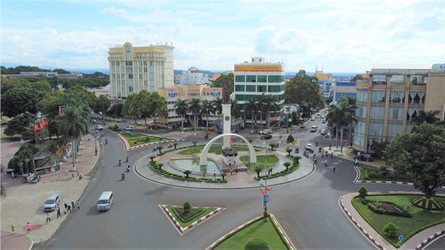 Buôn Ma Thuột (Đắk Lắk): Bố trí 3,5 tỷ đồng đãi ngộ người tài tới làm việc (05/3/2024)