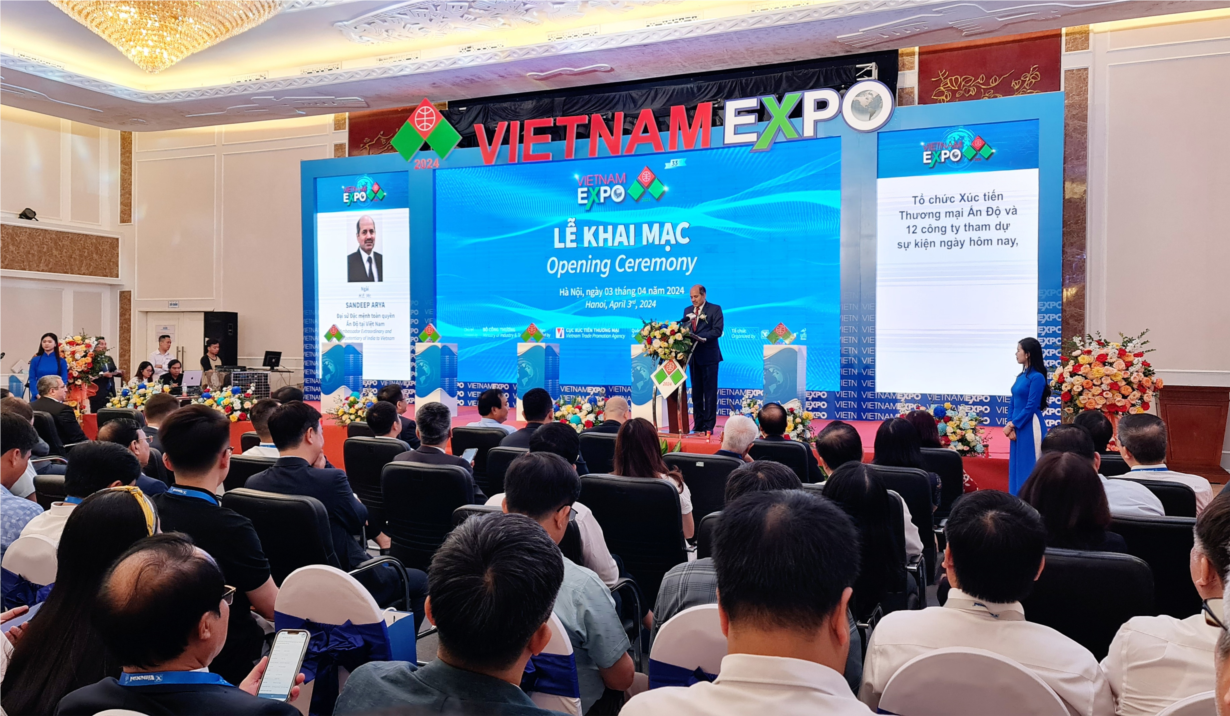 Gần 500 doanh nghiệp tham gia Hội chợ Thương mại Quốc tế Việt Nam lần thứ 33 (3/4/2024)