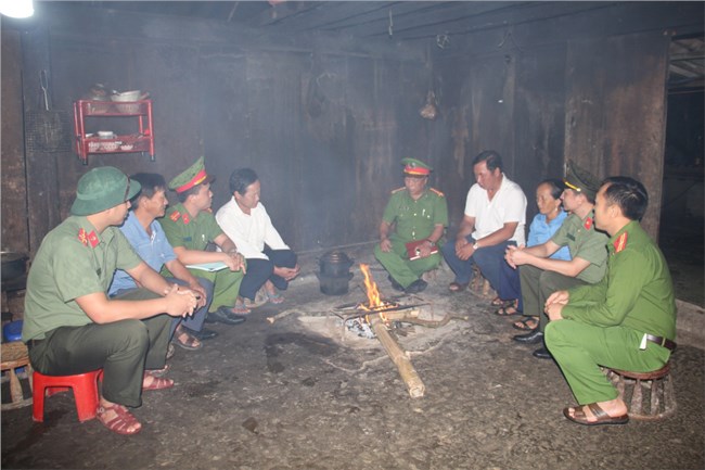 Công an Nghệ An: “Bám dân, bám địa bàn” xây dựng thế trận lòng dân (03/4/2024)