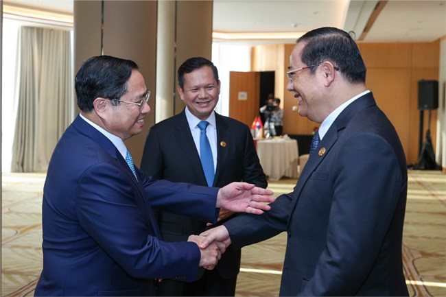 THỜI SỰ 18H CHIỀU 22/4/2024: Thủ tướng Phạm Minh Chính gặp làm việc với Thủ tướng nước Cộng hòa Dân chủ Nhân dân Lào Sonexay Siphandone nhân dịp tham dự Diễn đàn Tương lai ASEAN tại Hà Nội.