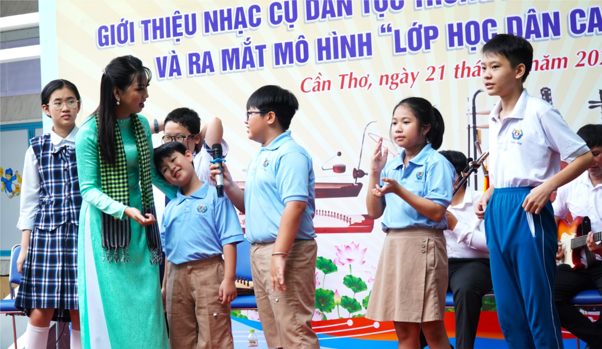 Cần Thơ: Khắc họa nét đẹp quê hương qua 