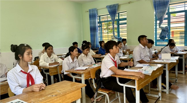 Đa dạng hình thức học tập cho học sinh sau tốt nghiệp THCS ở Đắk Lắk (09/5/2024)