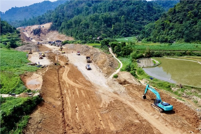 Cao Bằng: Hoàn thành giải phóng mặt bằng tuyến cao tốc Đồng Đăng – Trà Lĩnh từ sự đồng thuận của người dân  (1/5/2024)