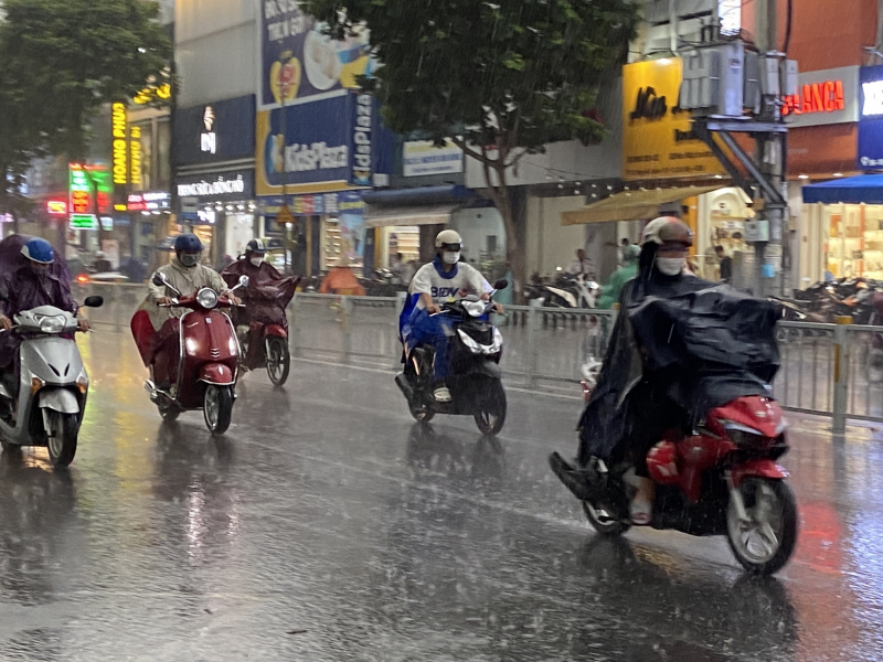 THỜI SỰ 6H SÁNG 06/5/2024: Thành phố Hồ Chí Minh xuất hiện mưa lớn giúp giảm nhiệt sau 4 tháng nắng nóng gay gắt