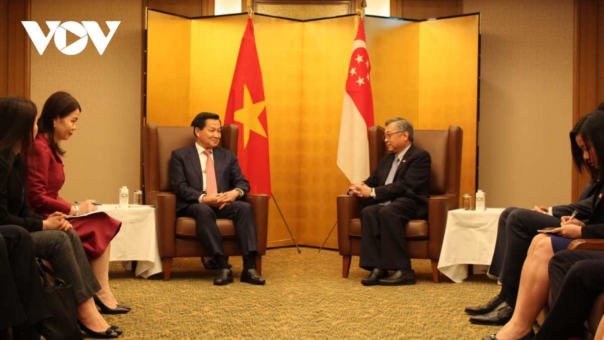 THỜI SỰ 21H30 ĐÊM 23/5/2024: Phó Thủ tướng Lê Minh Khái tiếp xúc song phương Phó Thủ tướng Campuchia và Phó Thủ tướng Singapore, bên lề Hội nghị Tương lai châu Á.