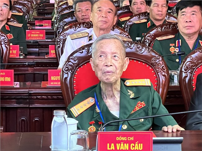 Chiến dịch Điện Biên Phủ: Lấy vũ khí của địch đánh địch, cách đánh sáng tạo của chiến tranh nhân dân Việt Nam