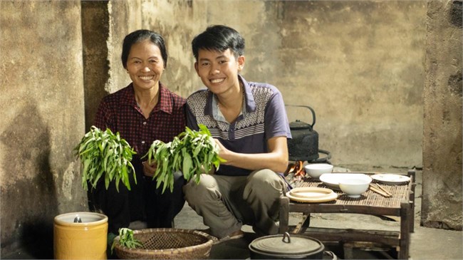 Đồng Văn Hùng-từ kênh “Ẩm thực mẹ làm” đến 1 trong 4 gương mặt đại diện của Việt Nam trong danh sách 