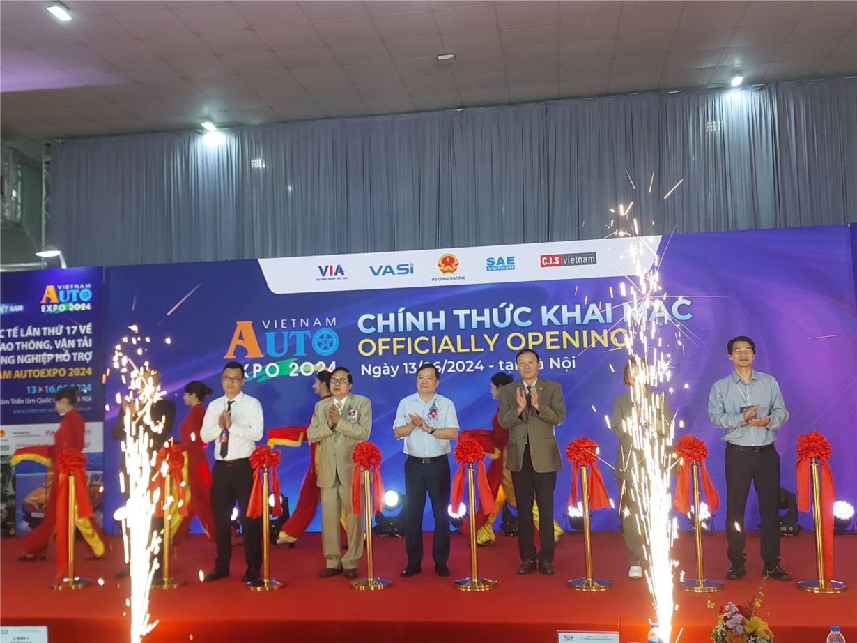 Triển lãm Vietnam AutoExpo 2024 kỳ vọng thu hút 20 nghìn lượt khách tham quan (13/06/2024)