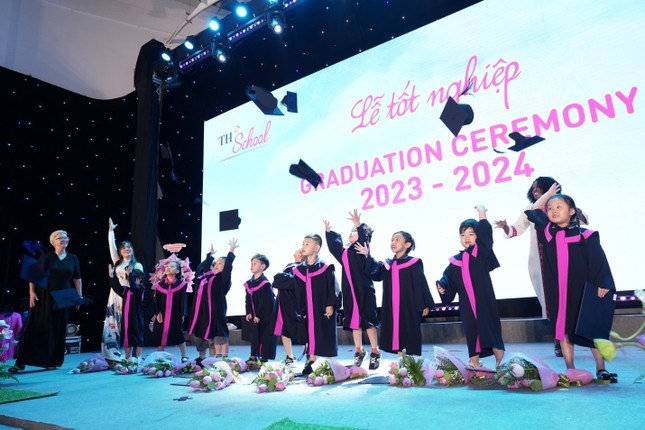 Lễ tốt nghiệp đặc biệt của những học sinh TH School năm học 2024 (08/06/2024)