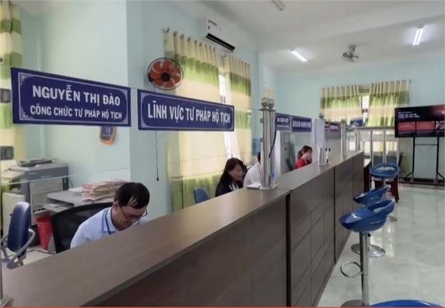 Giải quyết nhân sự dôi dư sau sáp nhập - nhìn từ huyện Trà Bồng (26/6/2024)