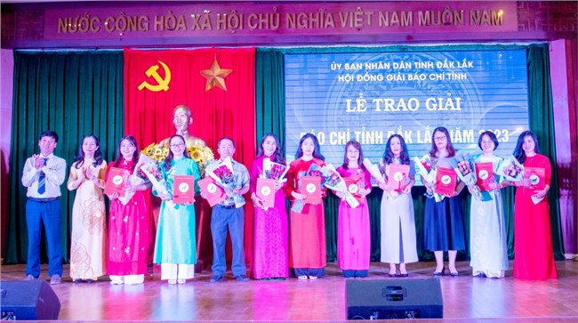  Báo chí phản ánh sinh động đời sống kinh tế- xã hội địa phương (14/6/2024)