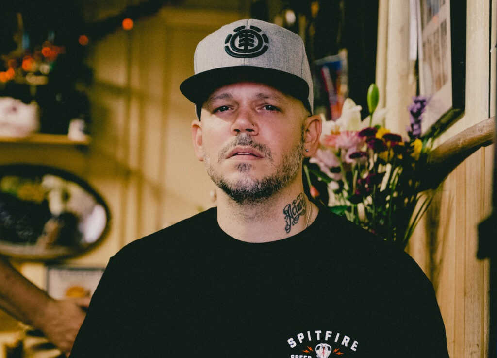 Câu chuyện về nghệ sĩ người Puerto Rico, nam rapper Residente, người từng đoạt nhiều giải Grammy. (16/6/2024)