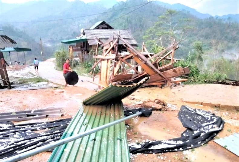 THỜI SỰ 6H SÁNG 10/6/2024: Mưa lớn kèm dông lốc 2 ngày qua gây thiệt hại tại nhiều địa phương