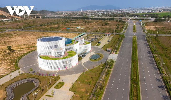 Loạt bài “Cơ chế đặc thù nào cho Đà Nẵng tăng tốc phát triển”. Bài 3: Khu Thương mại tự do Đà Nẵng - mô hình đầu tiên của cả nước (8/6/2024)