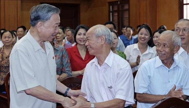 THỜI SỰ 18H CHIỀU 2/7/2024: Chủ tịch nước Tô Lâm tiếp xúc cử tri tỉnh Hưng Yên sau kỳ họp thứ 7, Quốc hội khóa 15. 