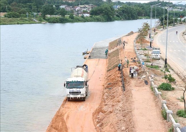 THỜI SỰ 12H TRƯA 11/7/2024: Các địa phương trong cả nước đang tăng tốc giải ngân vốn đầu tư công 6 tháng cuối năm.