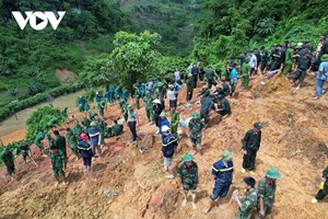 Từ vụ sạt lở kinh hoàng ở Hà Giang: Nâng cao cảnh báo, dự báo lũ quét, sạt lở đất (26/07/2024)
