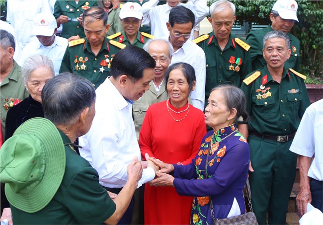 Chăm lo đời sống người có công với cách mạng (18/7/2024)