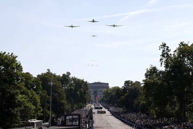 Pháp:  Lần đầu tiên kể từ 1979, không diễu binh mừng Quốc khánh trên Đại lộ Champs-Élysées (14/7/2024)