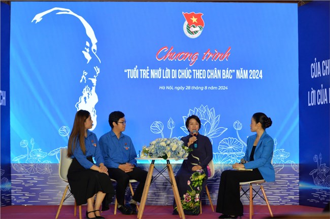 Giao lưu tiếp lửa truyền thống “Tuổi trẻ nhớ lời Di chúc theo chân Bác” (28/08/2024)