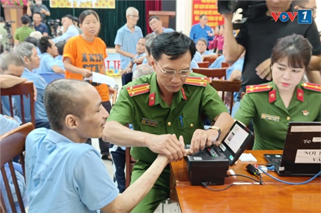 Cấp thẻ Căn cước cho người tàn tật, lang thang cơ nhỡ tại TP.HCM (4/8/2024)