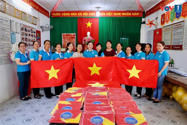Cần Thơ: Dâng cao niềm tự hào khi may cờ Tổ quốc (31/8/2024)