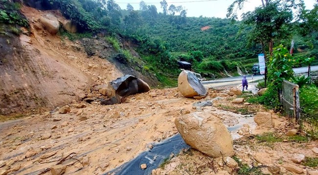 THỜI SỰ 12H TRƯA 25/8/2024: Mưa lớn tiếp tục gây ngập lụt và sạt lở, ách tắc nhiều tuyến giao thông tại các tỉnh miền núi phía Bắc