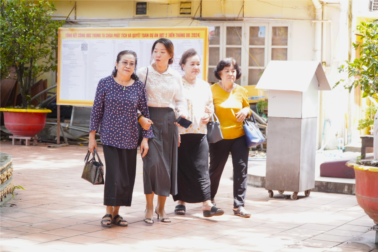 Cộng đồng người Việt tại Lào hướng về đồng bào cả nước (12/9/2024)