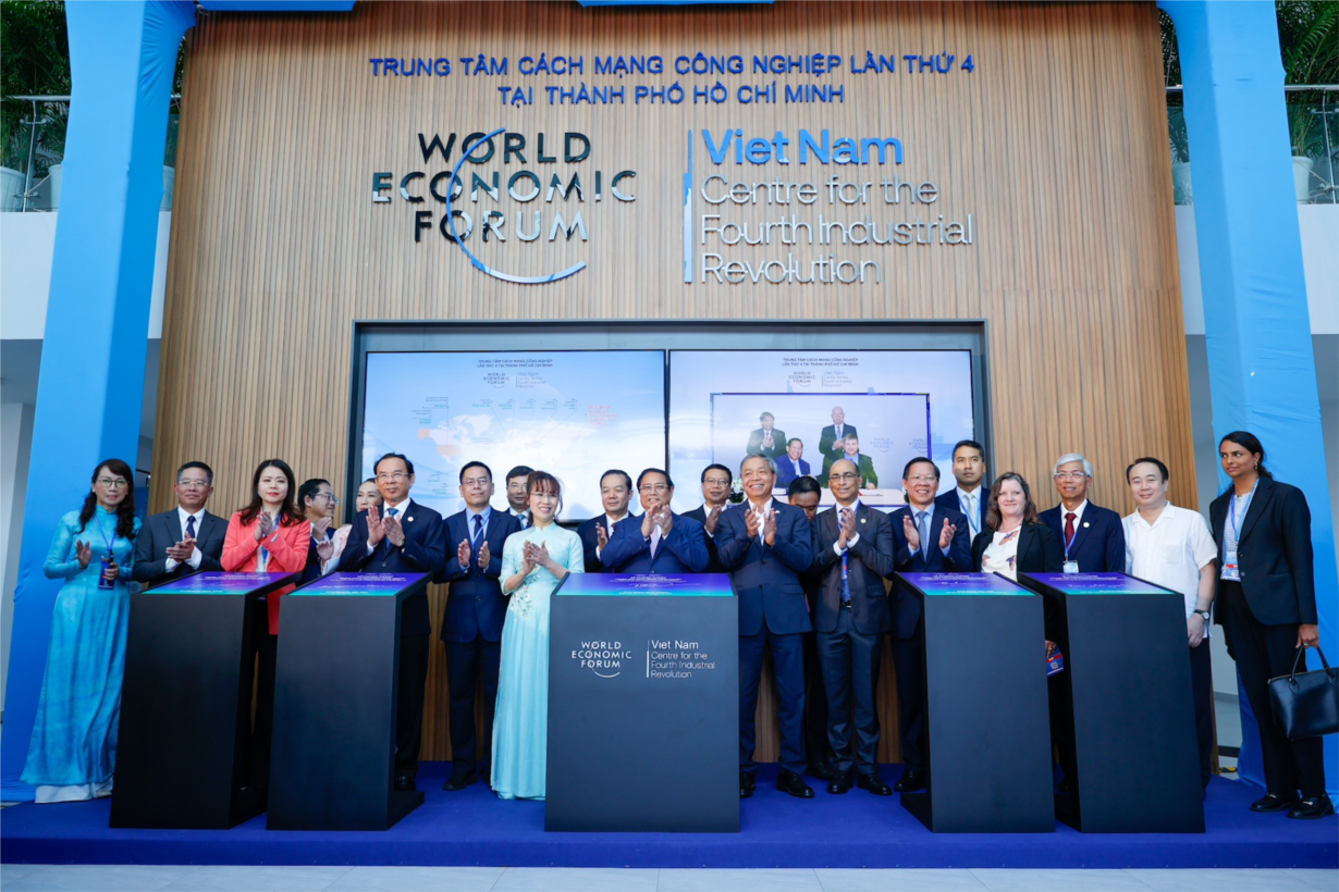 Thủ tướng nhấn mạnh 6 ý nghĩa của Trung tâm Cách mạng Công nghiệp lần thứ 4 (25/9/2024)
